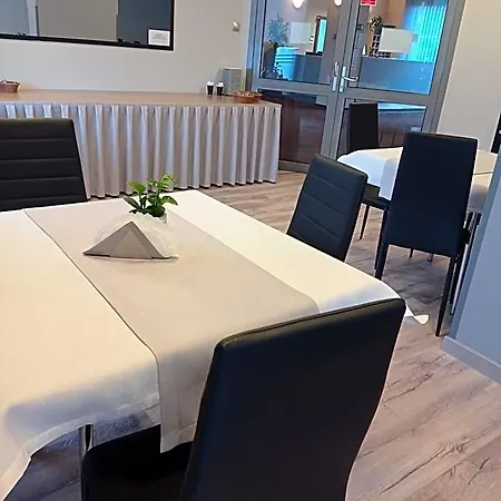 Hotell Olimpijski 3*